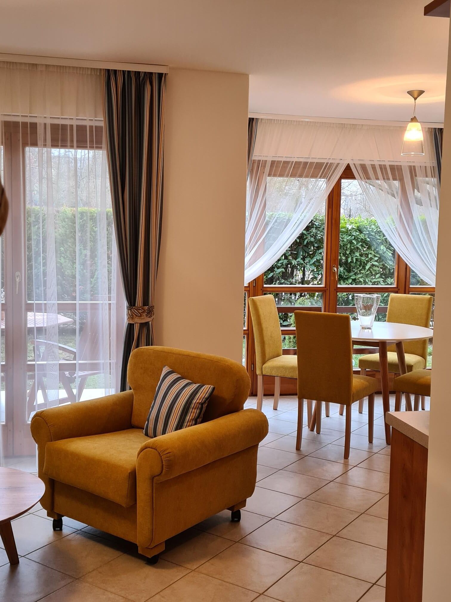 Cukorfalat Apartman**** Heviz