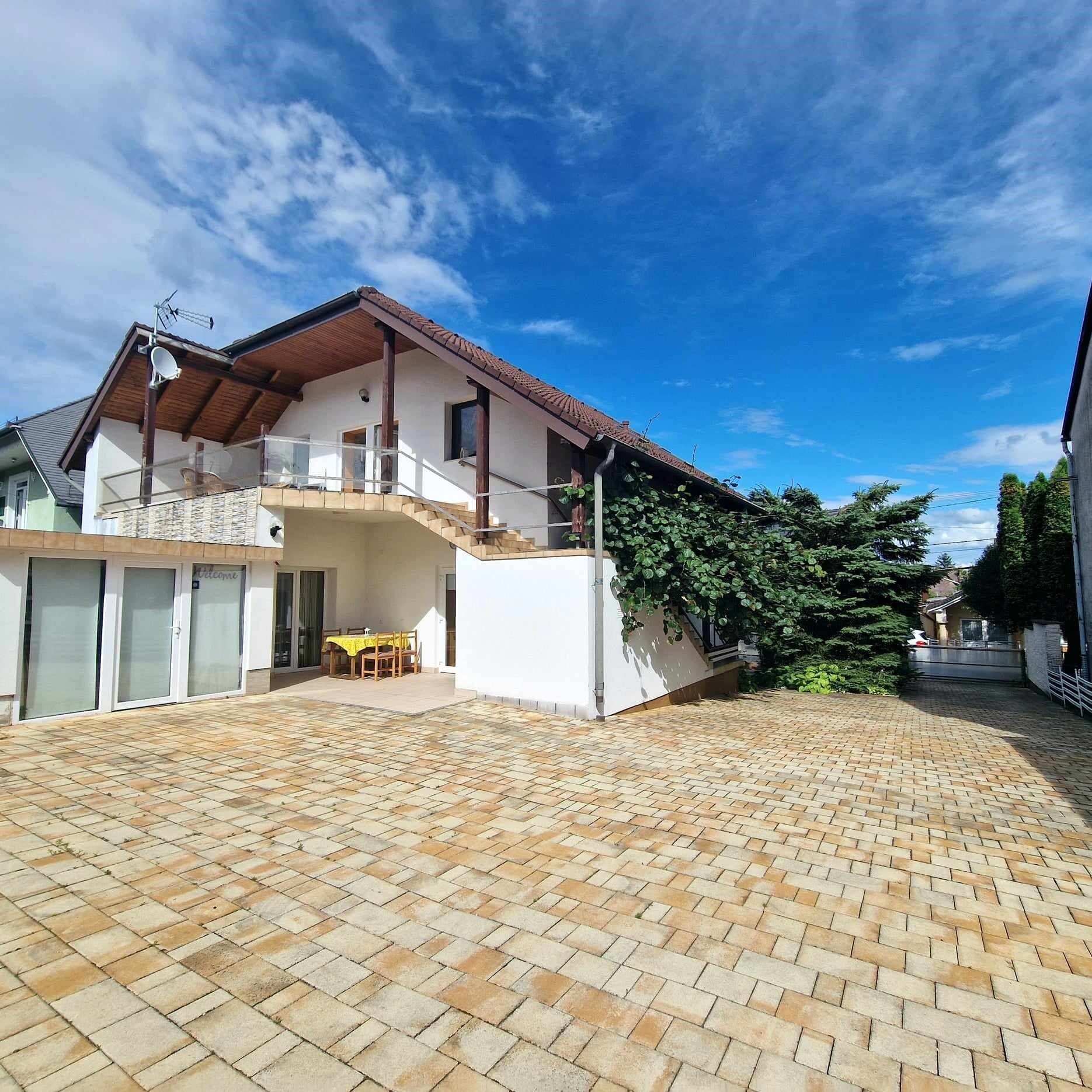 Kiwi Apartmanhaz Heviz