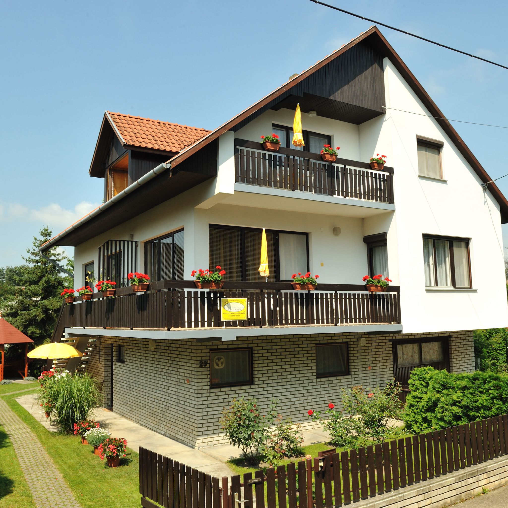 Zsuzsa Apartman Heviz