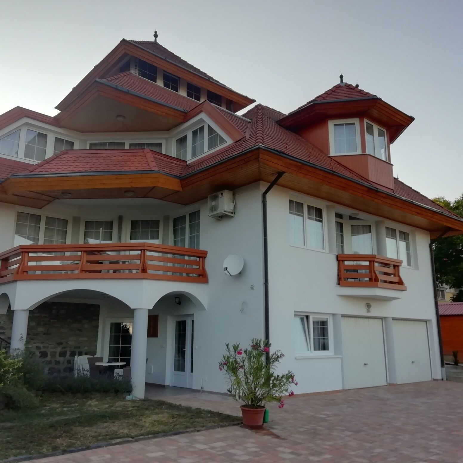 Villa Kolics Apartman Heviz