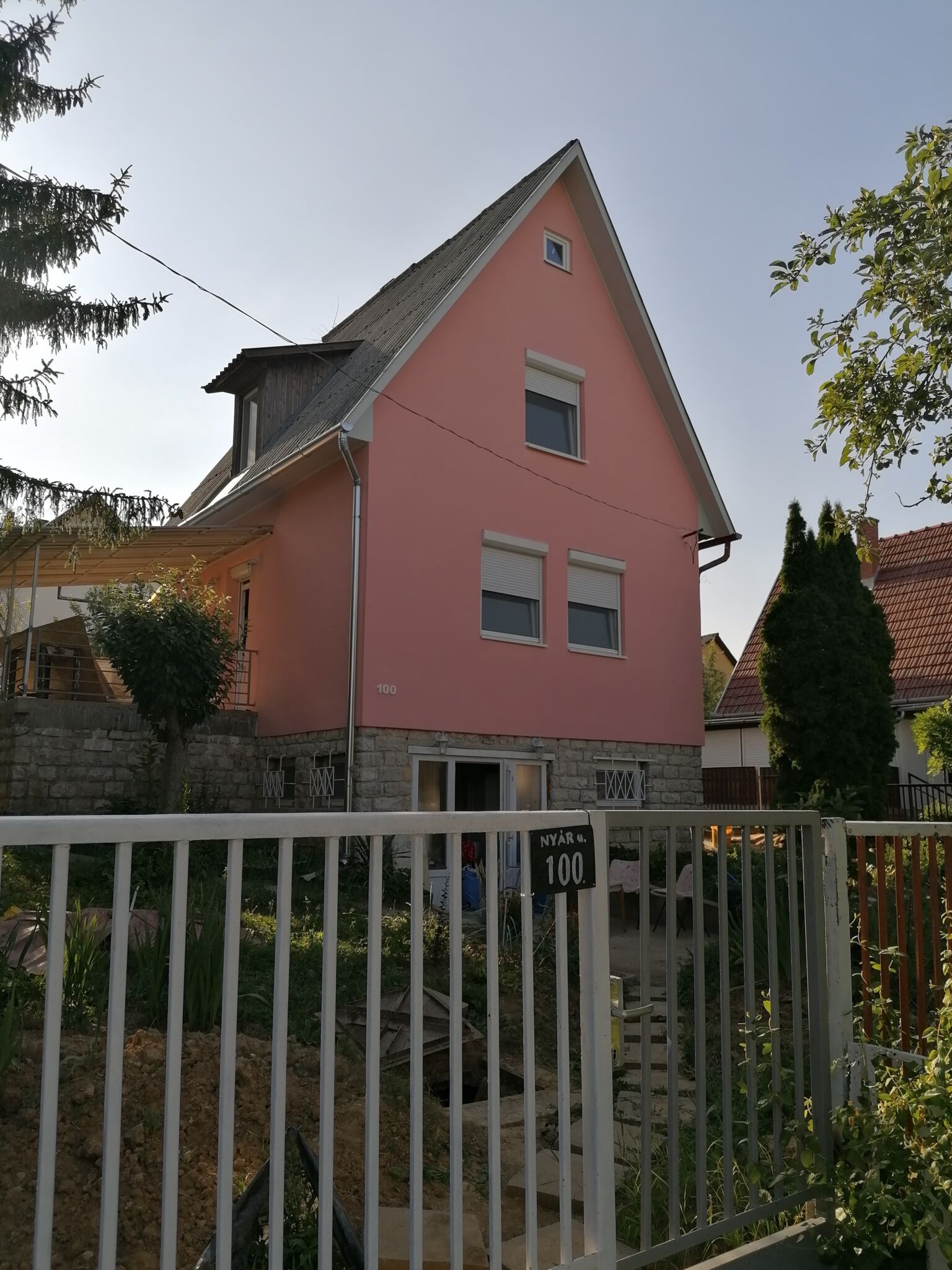 Hortenzia Apartmanhaz Igal