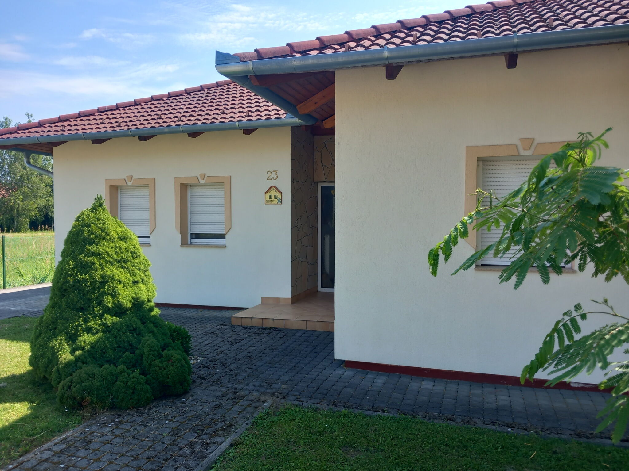 Petra Apartmanhaz Kehidakustany