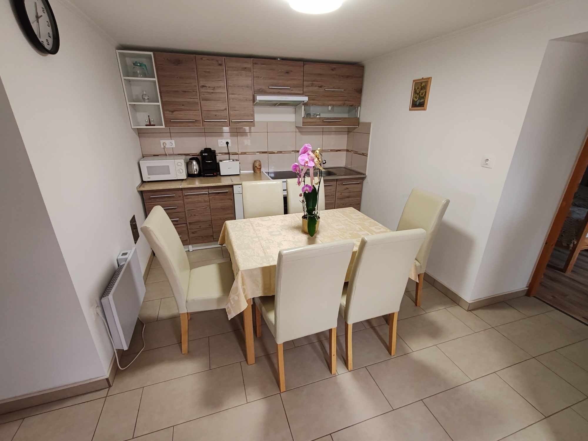 Veranda Apartmanhaz Kiskunhalas