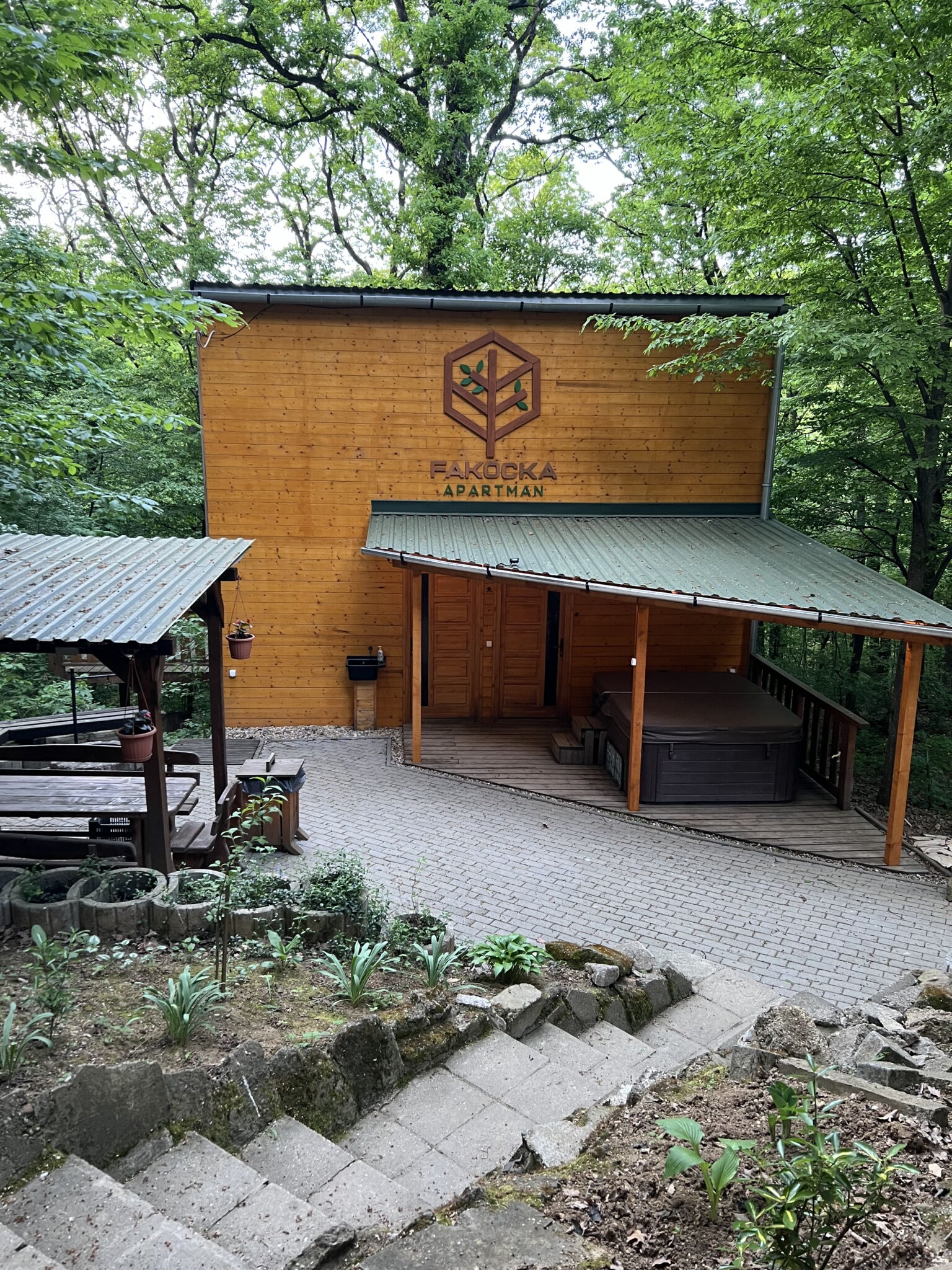 Fakocka Apartman Noszvaj