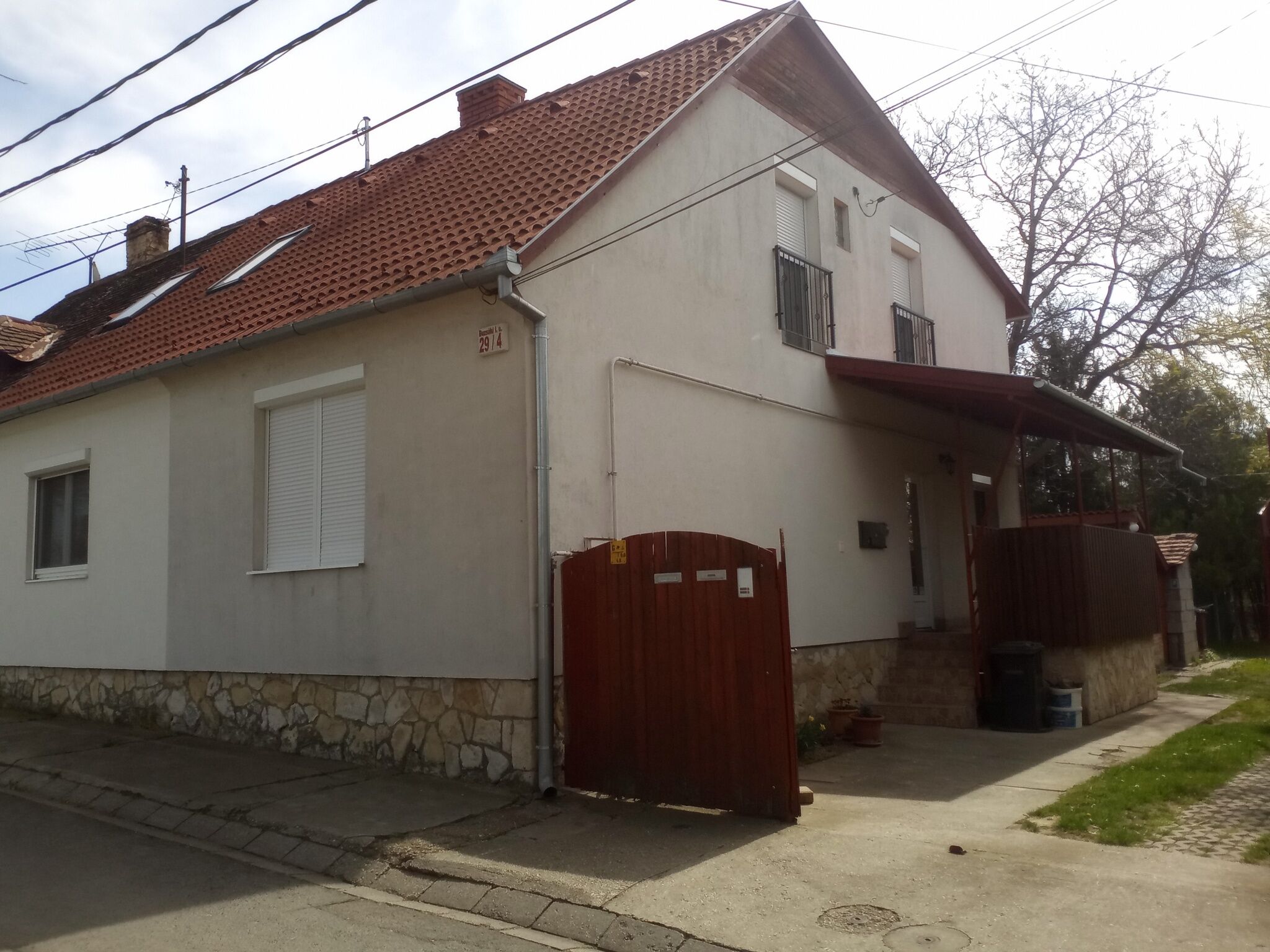 Budai Vam Apartmanhaz Pecs
