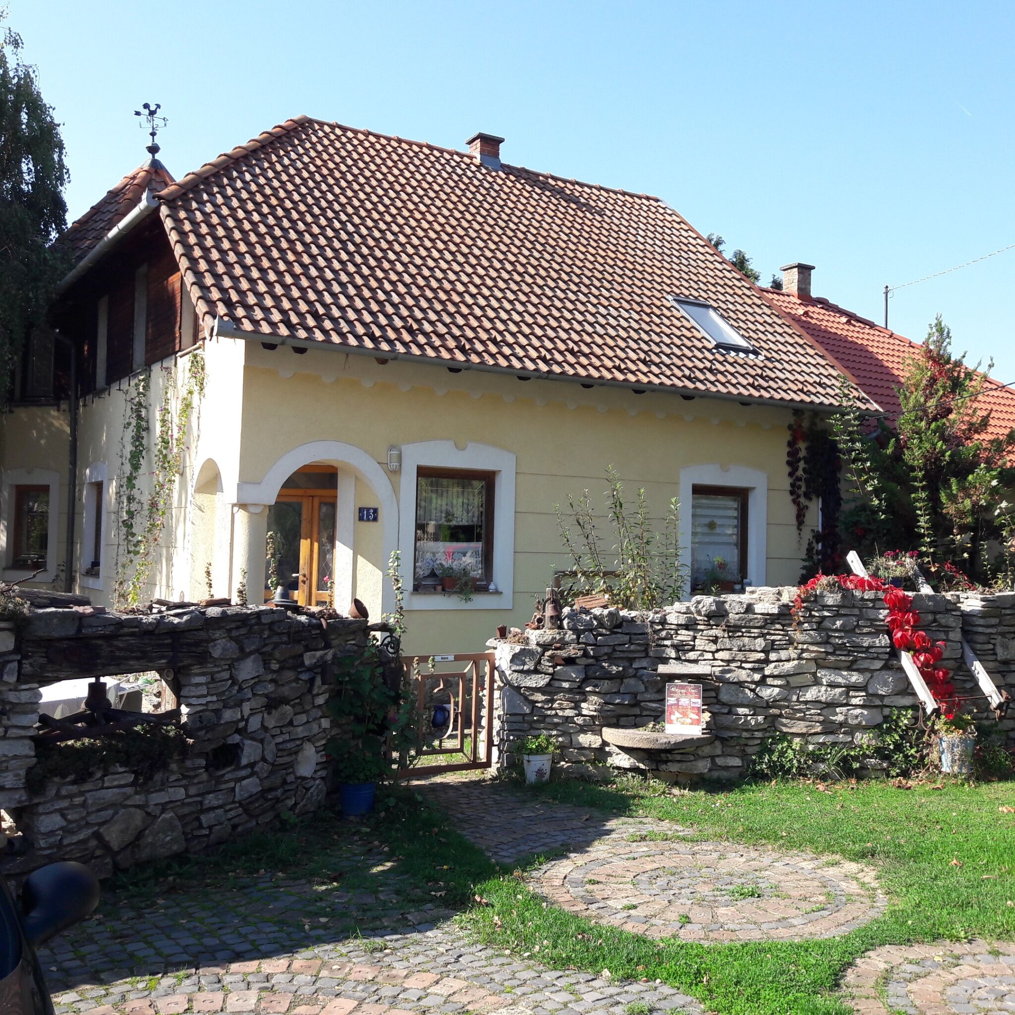 Varganya Tanya Apartman Pecs