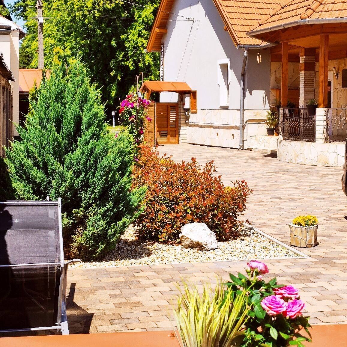 Aranyhal Apartman Sarvar