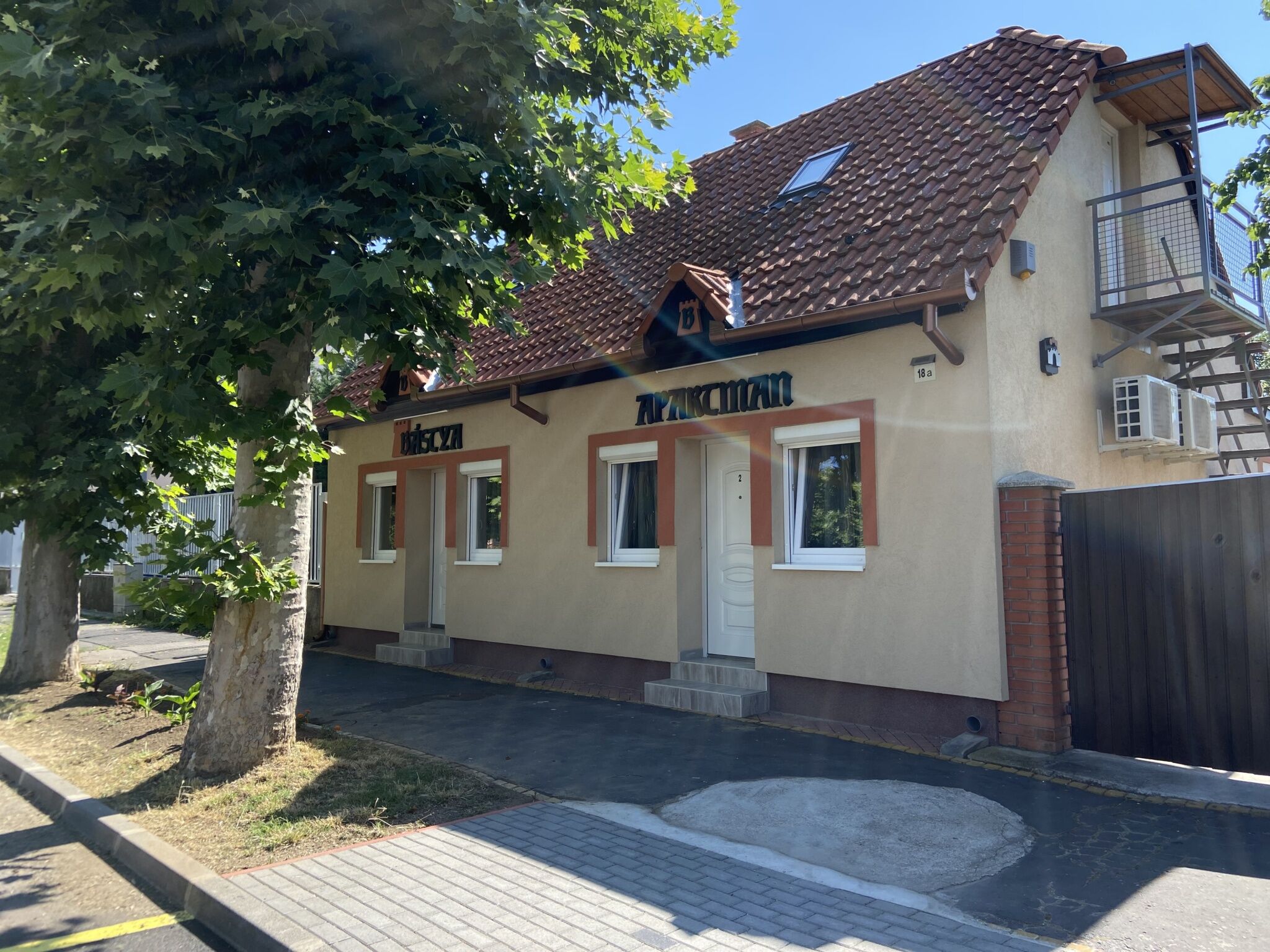 Bastya Apartman Siklos