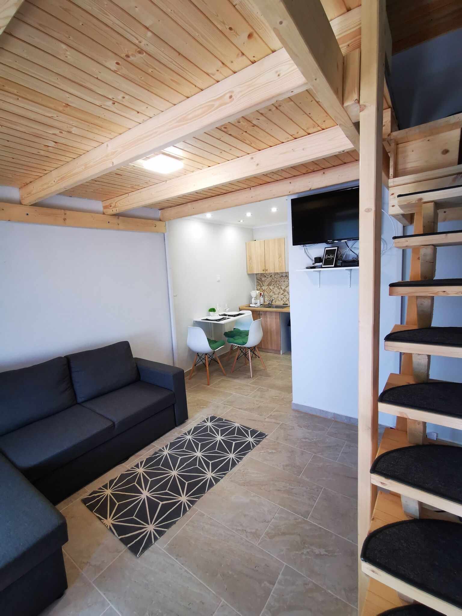 M92 Apartman Siklos