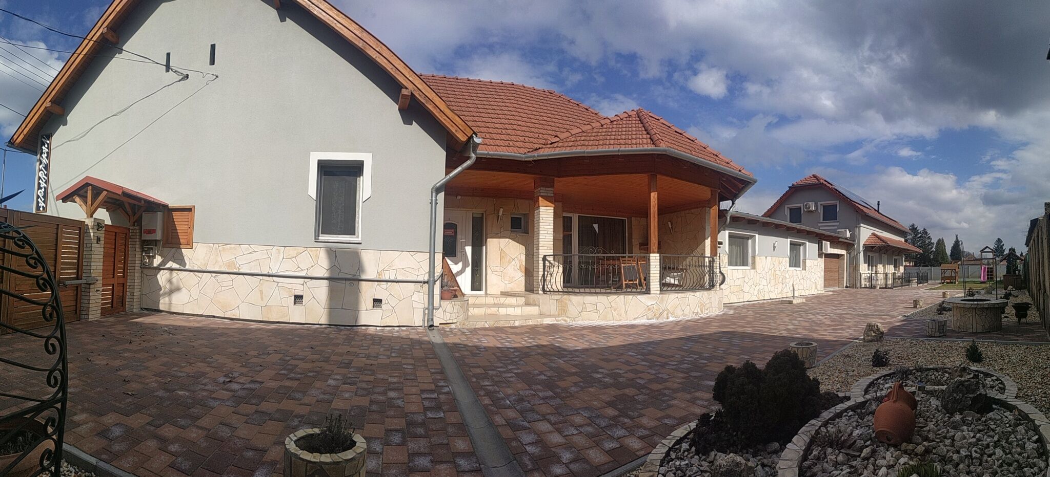 Aranyhal Apartman Sarvar