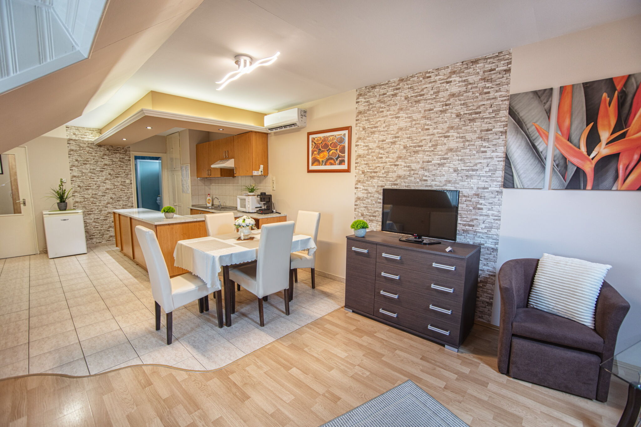 Delfin Apartman Sarvar
