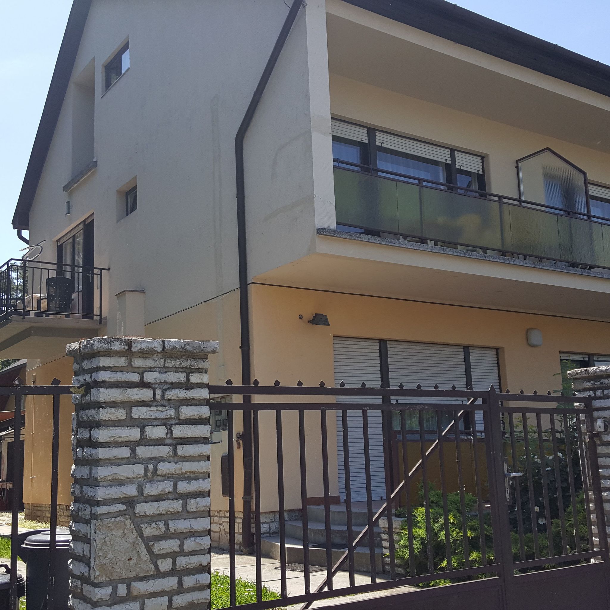 Lara Apartmanhaz Siofok