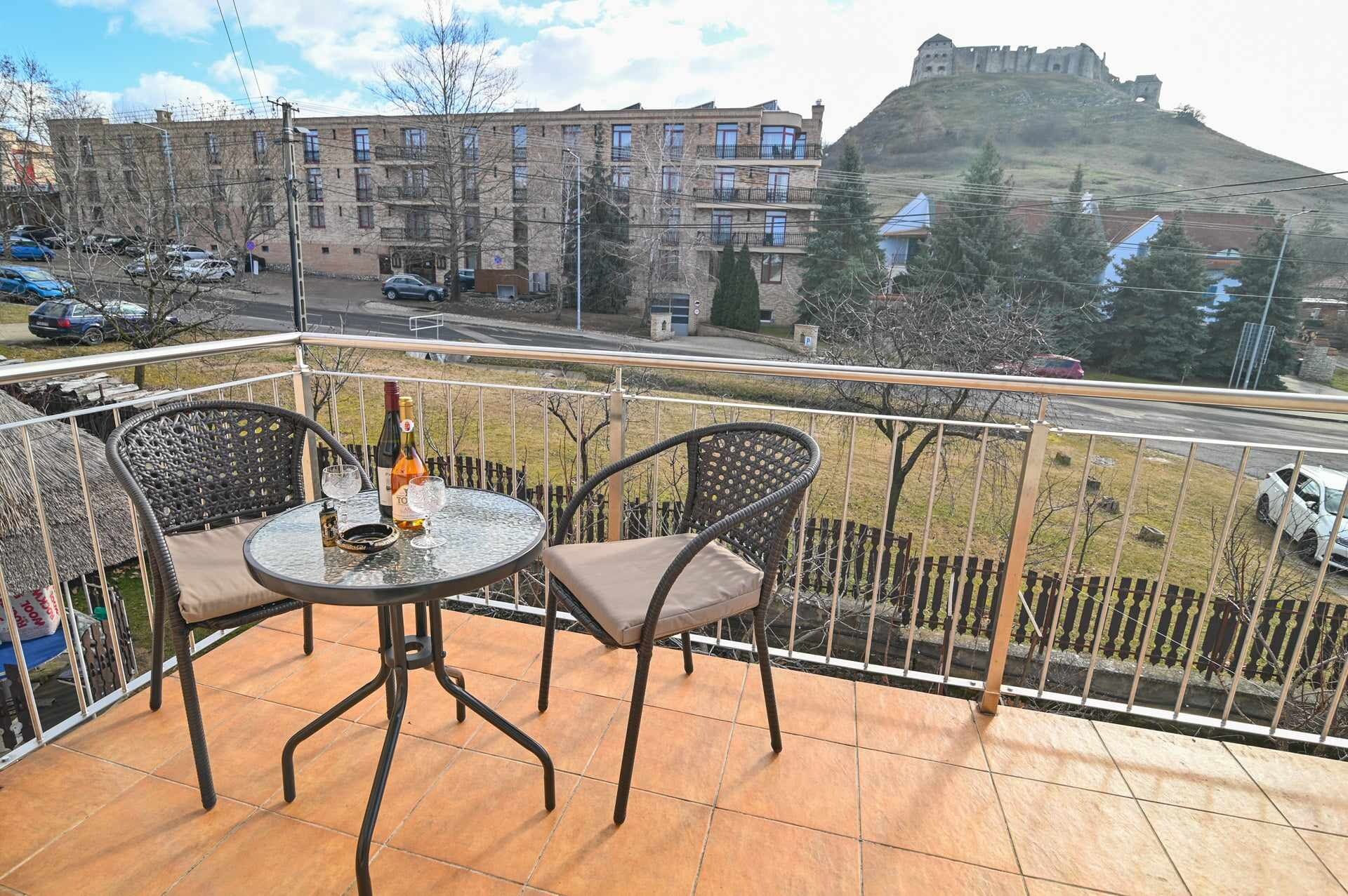 Var Lak Apartman Sumeg