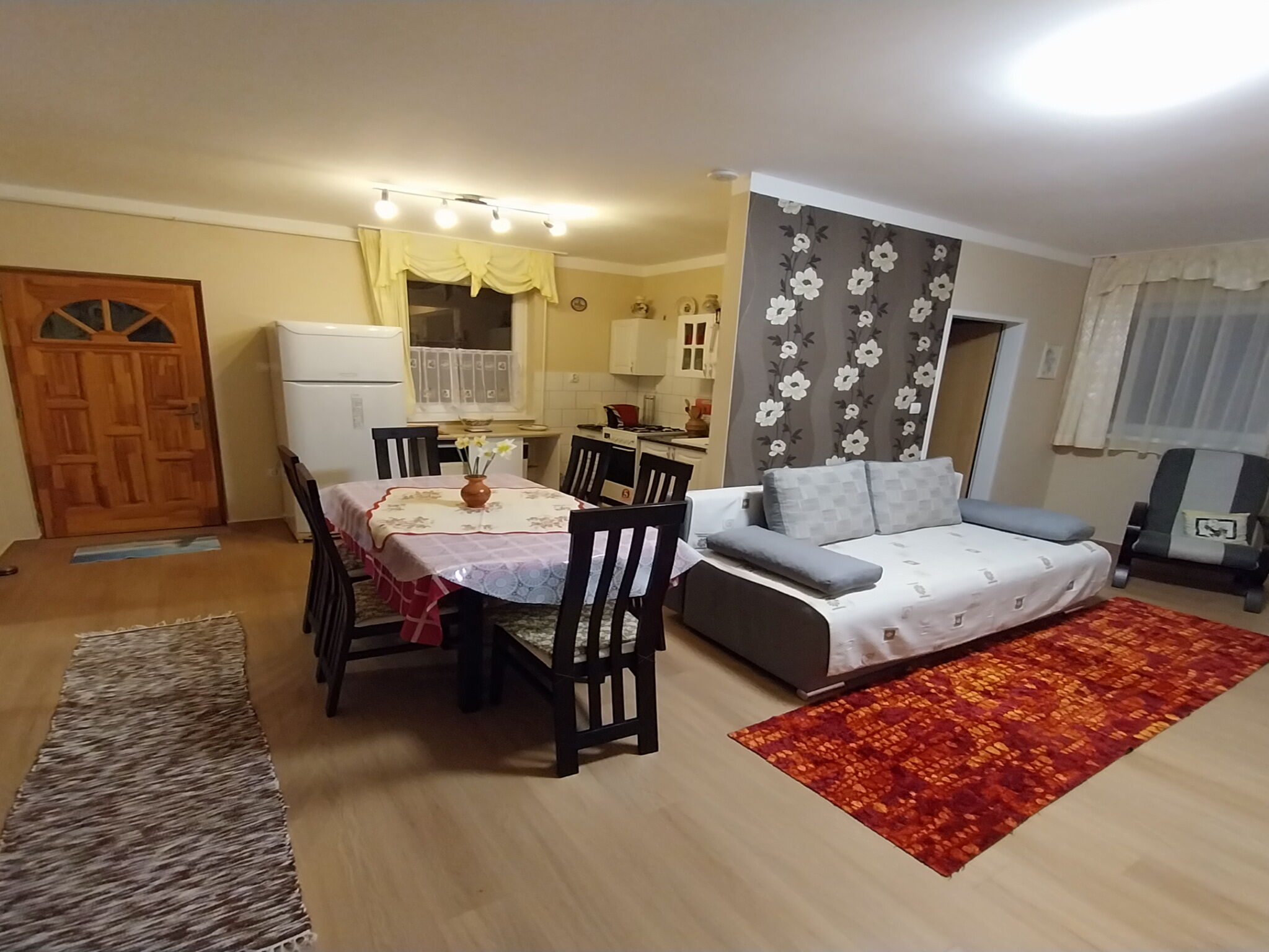 Tavirozsa Apartman Tiszafured