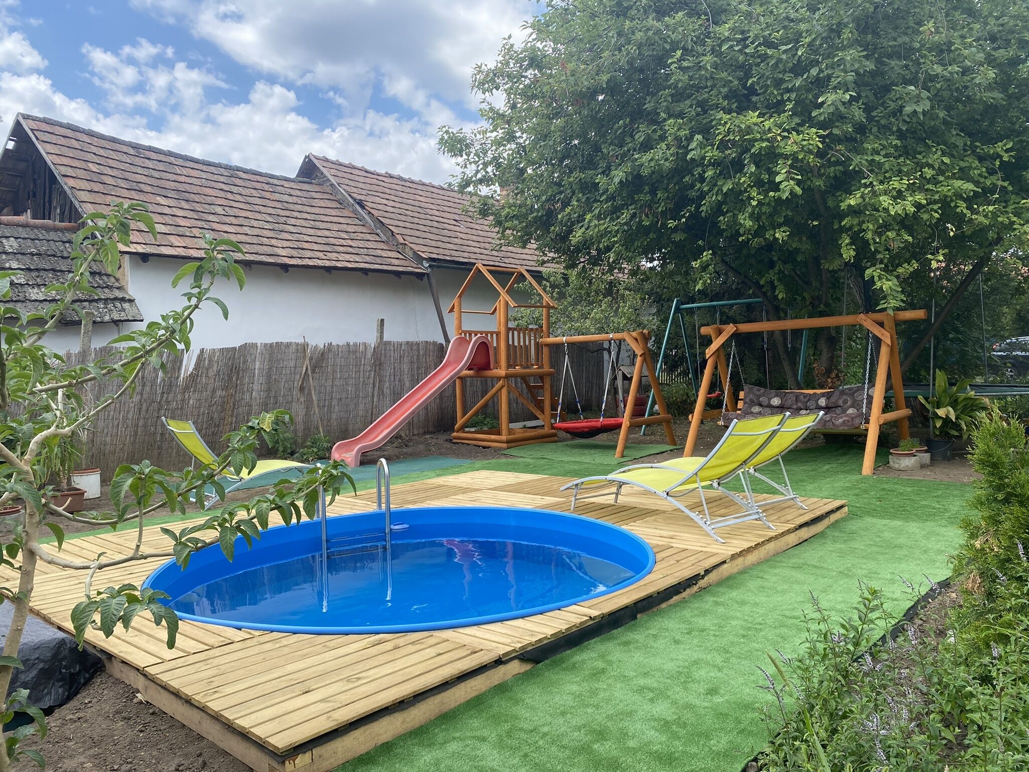 Viragos Apartmanhaz Tiszafured