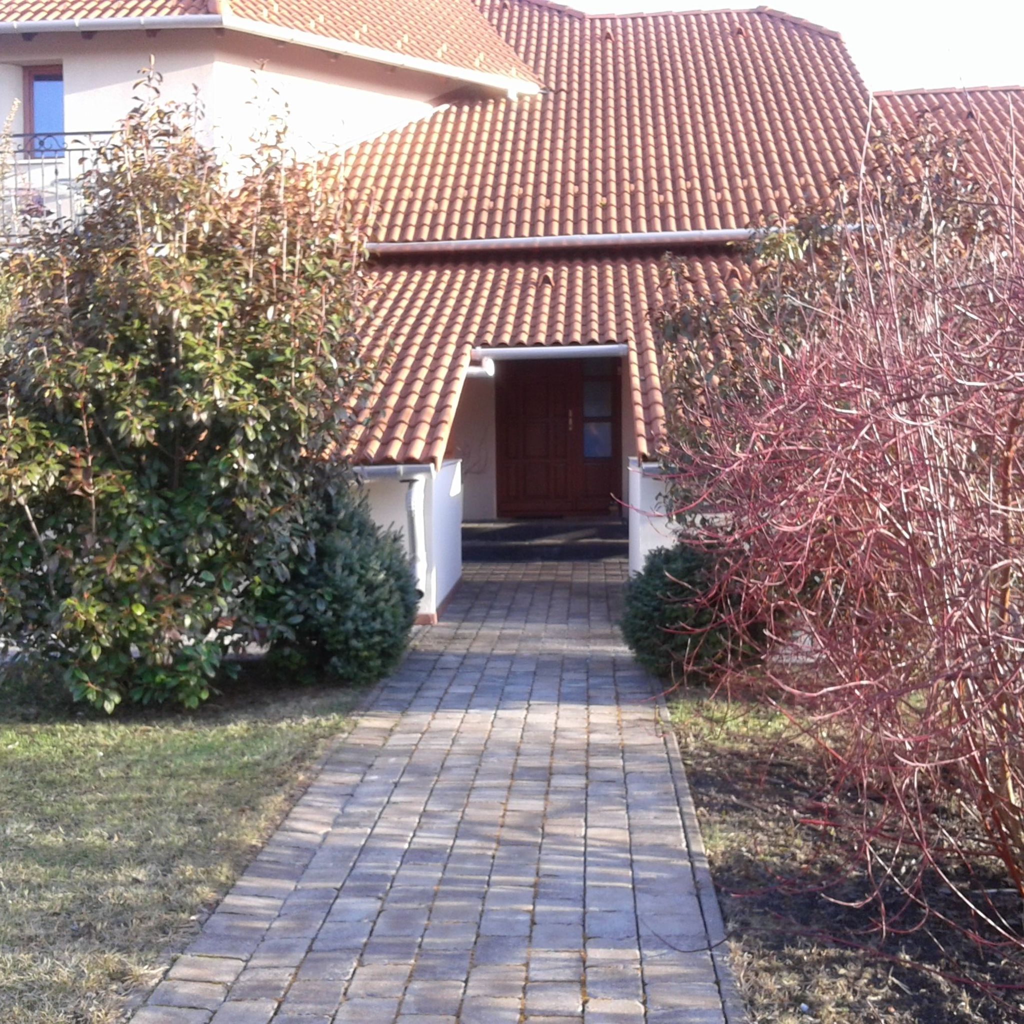 Kertvarosi Apartman Tiszaujvaros