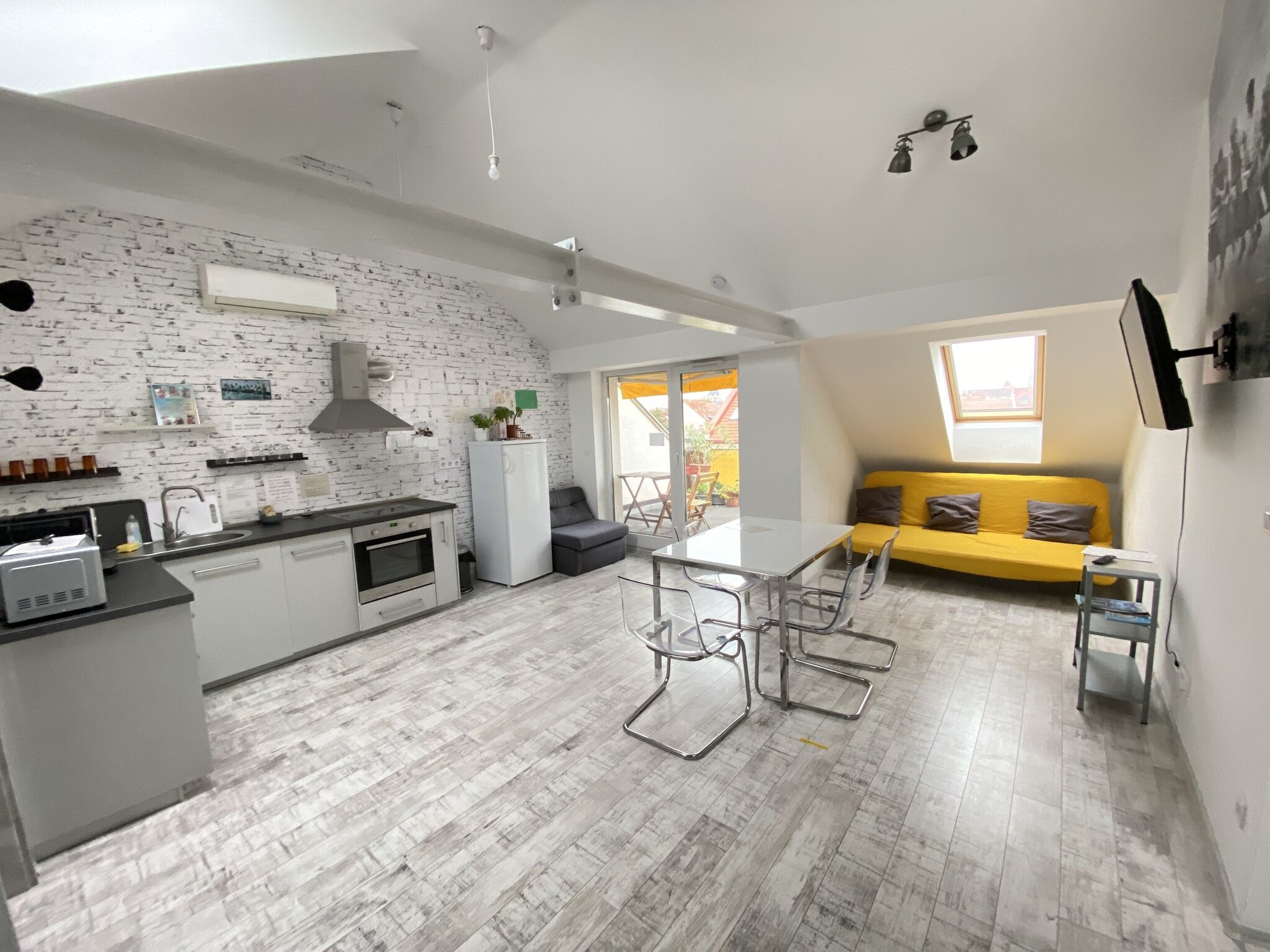 8x8 Tetoter Apartman Szeged