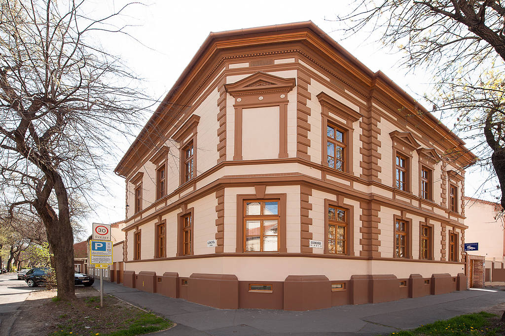 Csanabella Apartman House Szeged