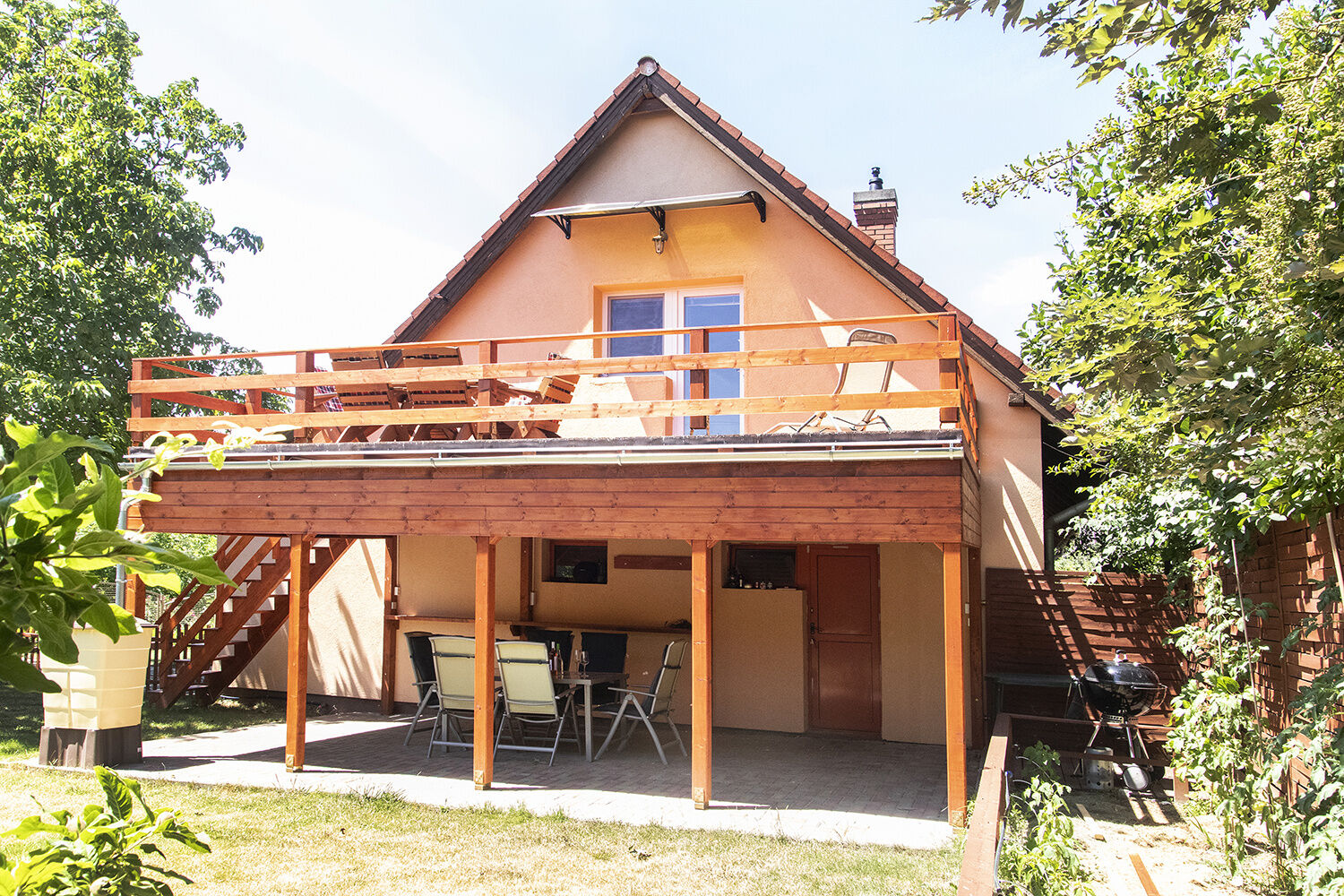Telihold Apartman Velence