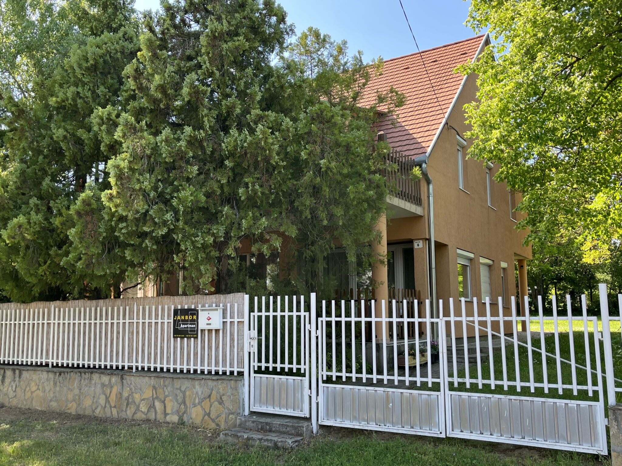 Janbor Apartman Vonyarcvashegy