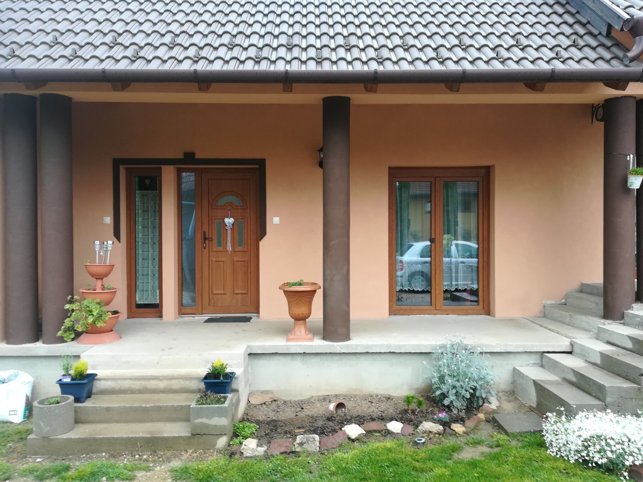 Tulipan Apartman Lakas Zamardi