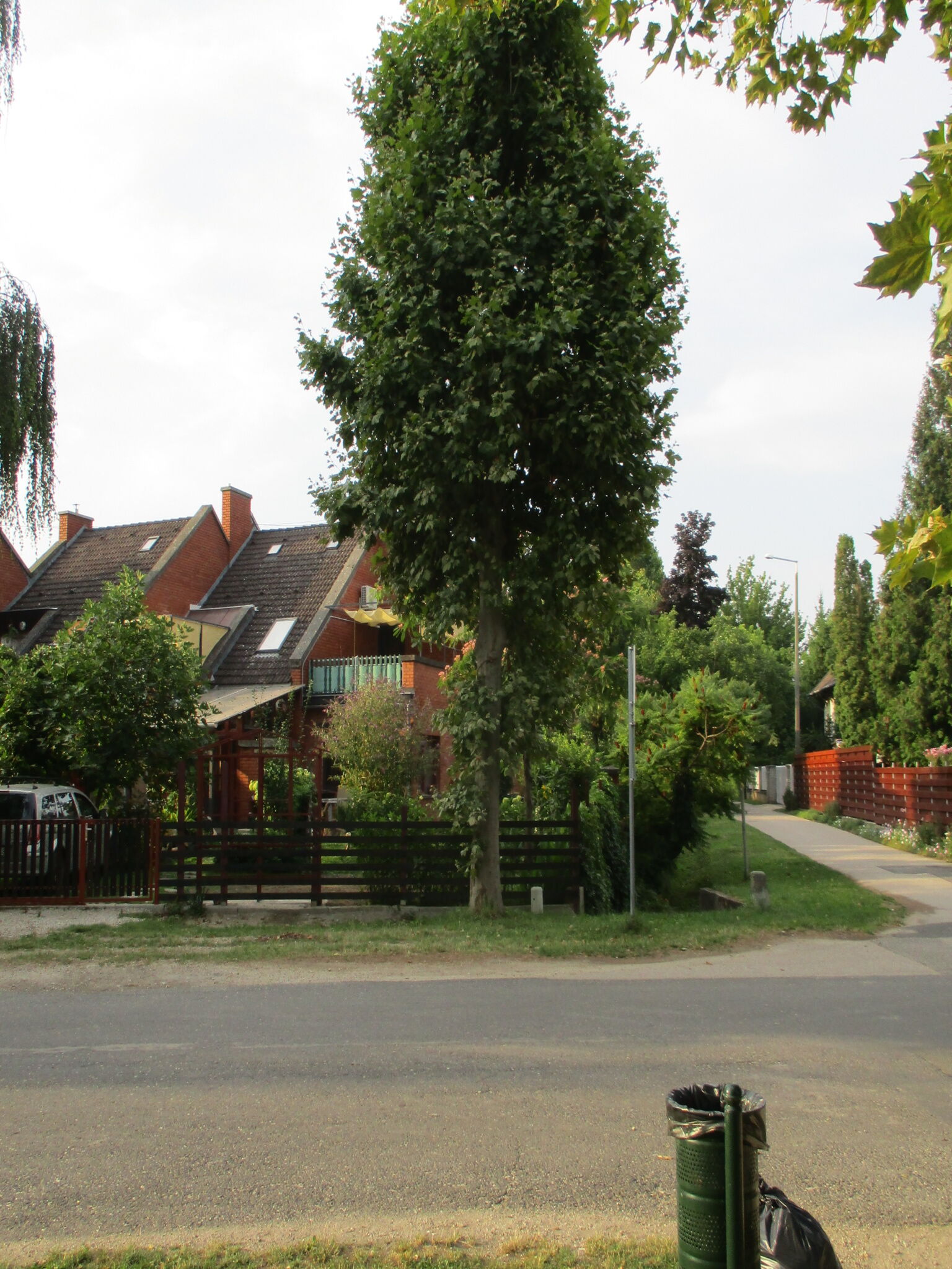 Holdhaz Apartman Zamardi
