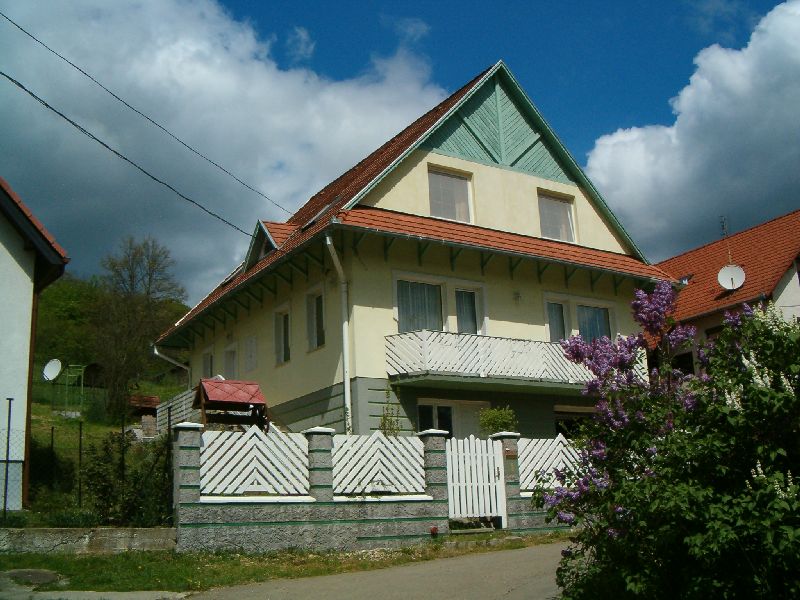 Jucus Apartman Zebegeny