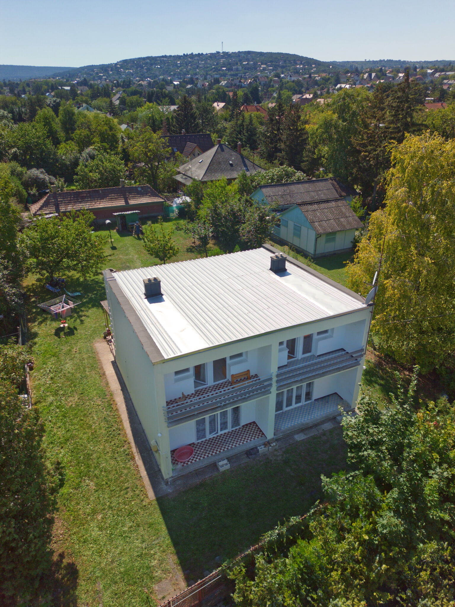 Almadi 64 Udulohaz Balatonalmadi
