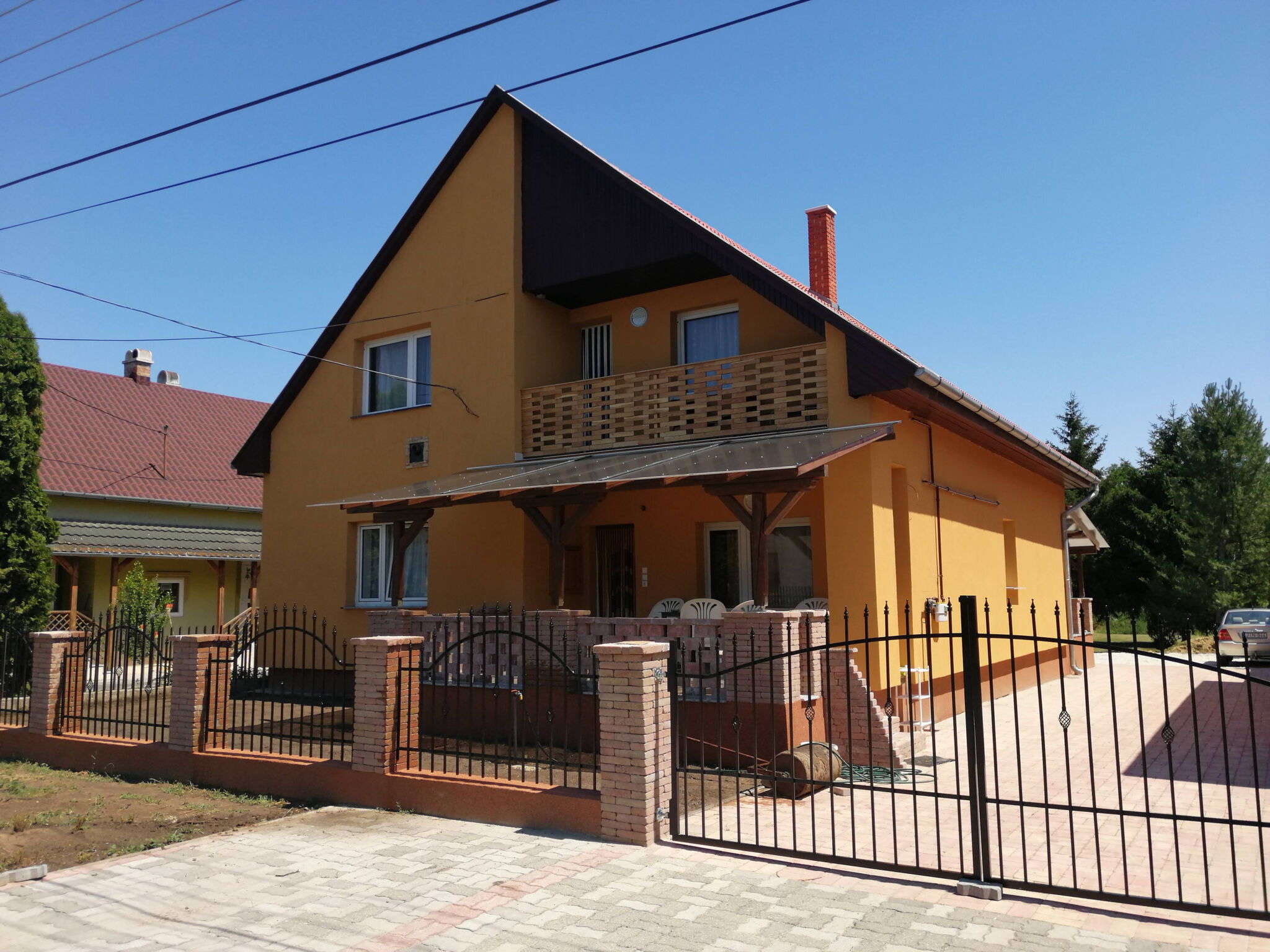 Lenke Haz Balatonfoldvar