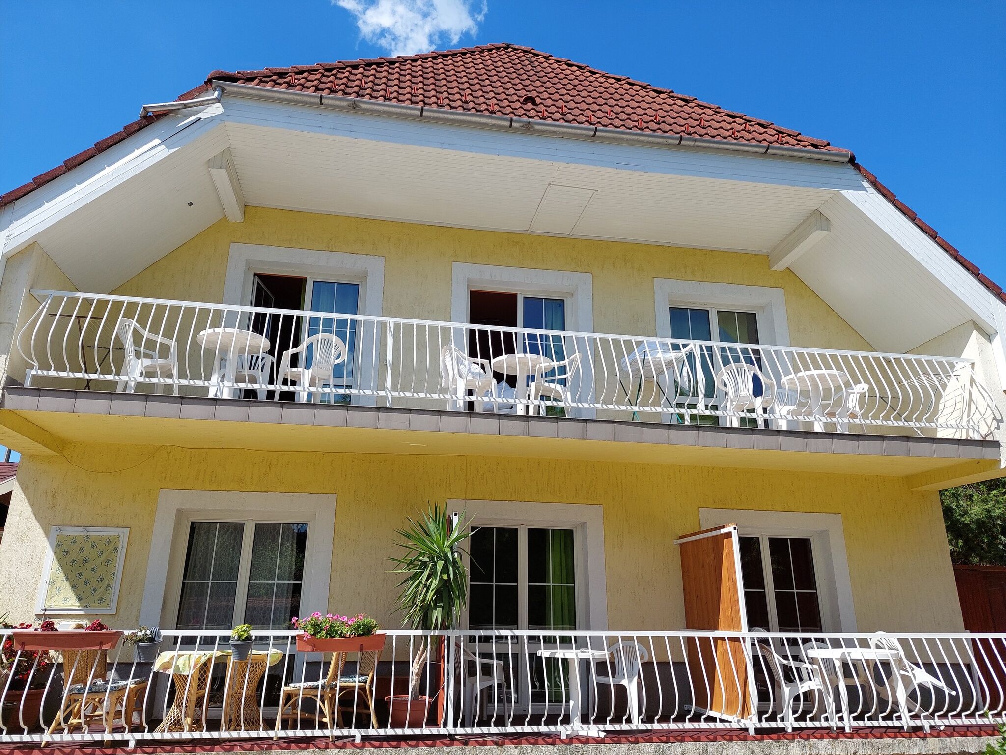 Arpi Ria Udulohaz Balatonfured