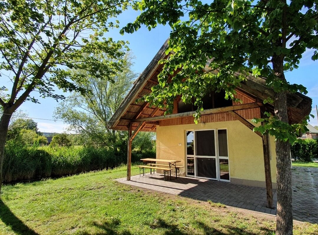 Balaton Center Ko Es Mobilhazak Balatonfuzfo