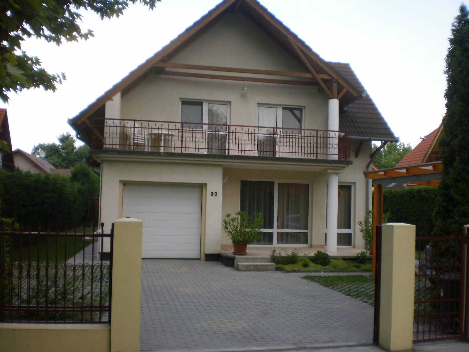 Scamard Apartmanhaz Zamardi