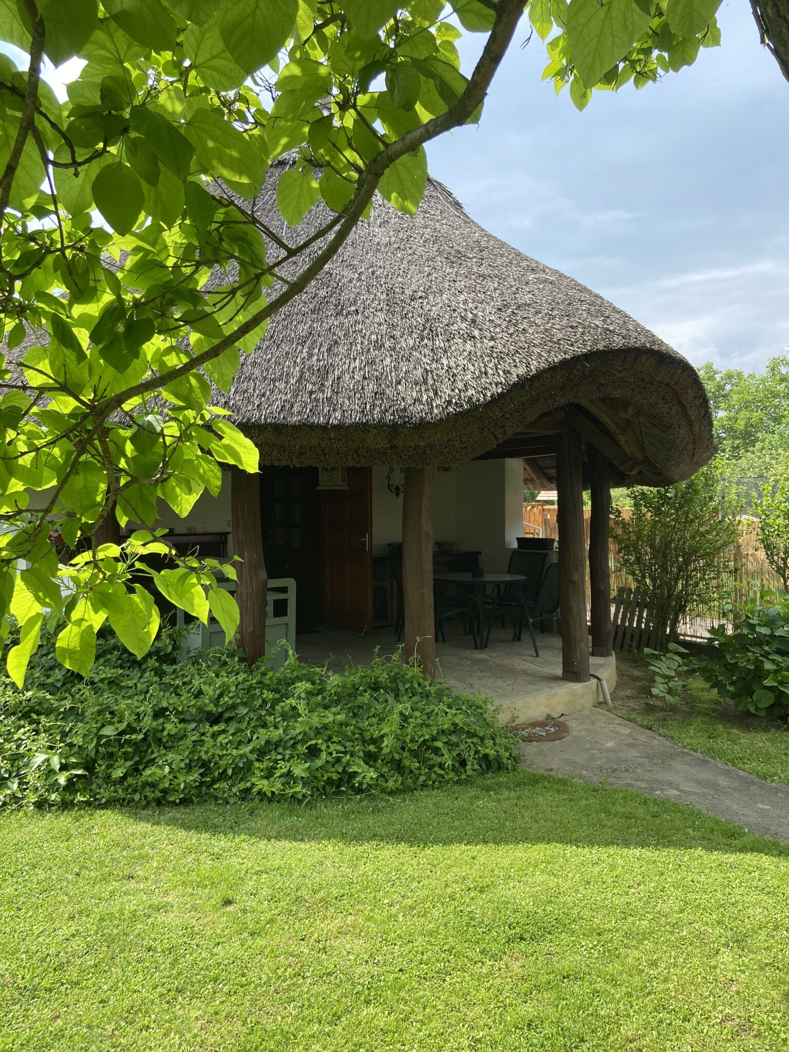 Nadfedeles Haziko Balatonkeresztur