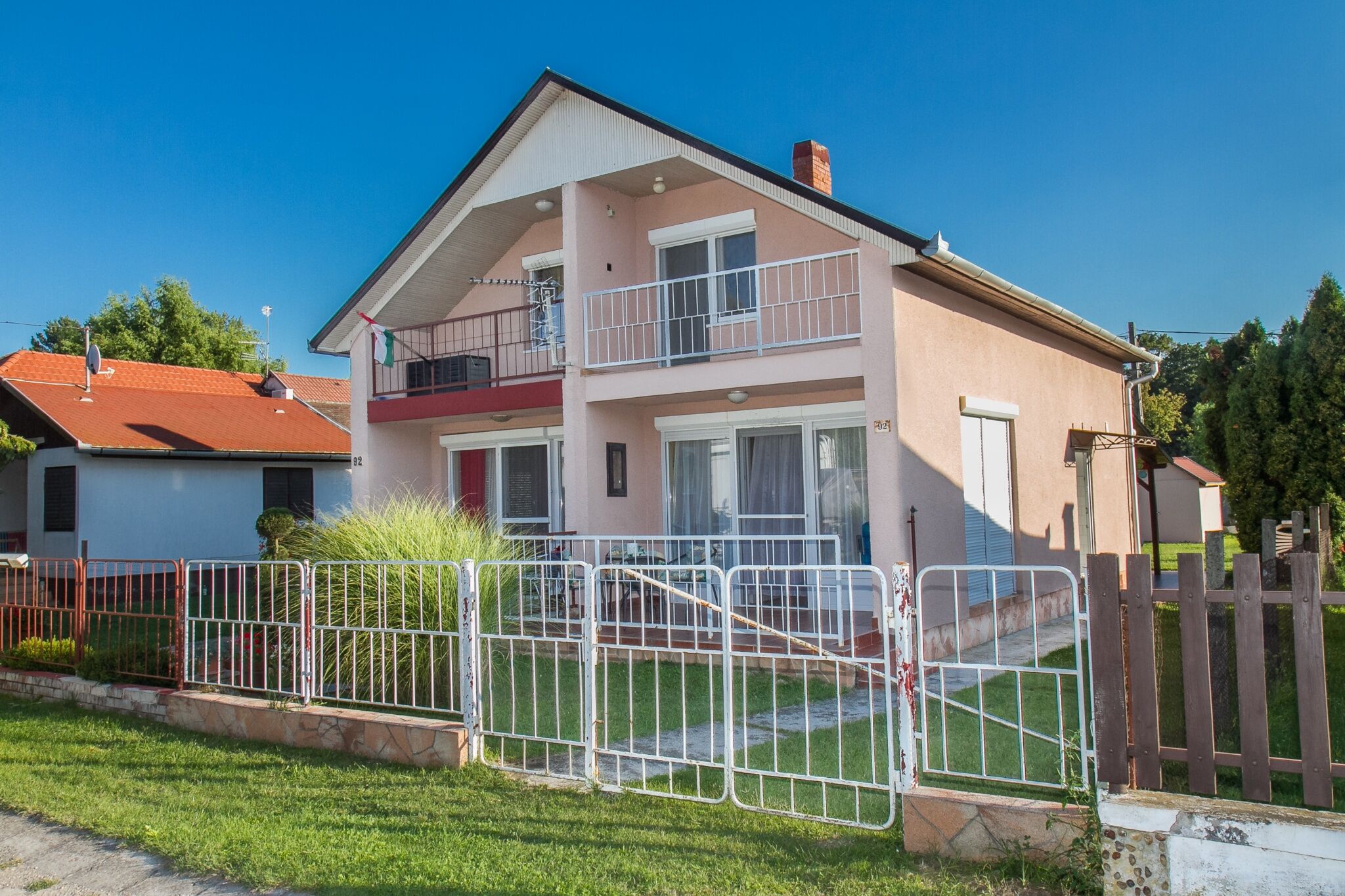 Gurdan Nyaralo Balatonmariafurdo