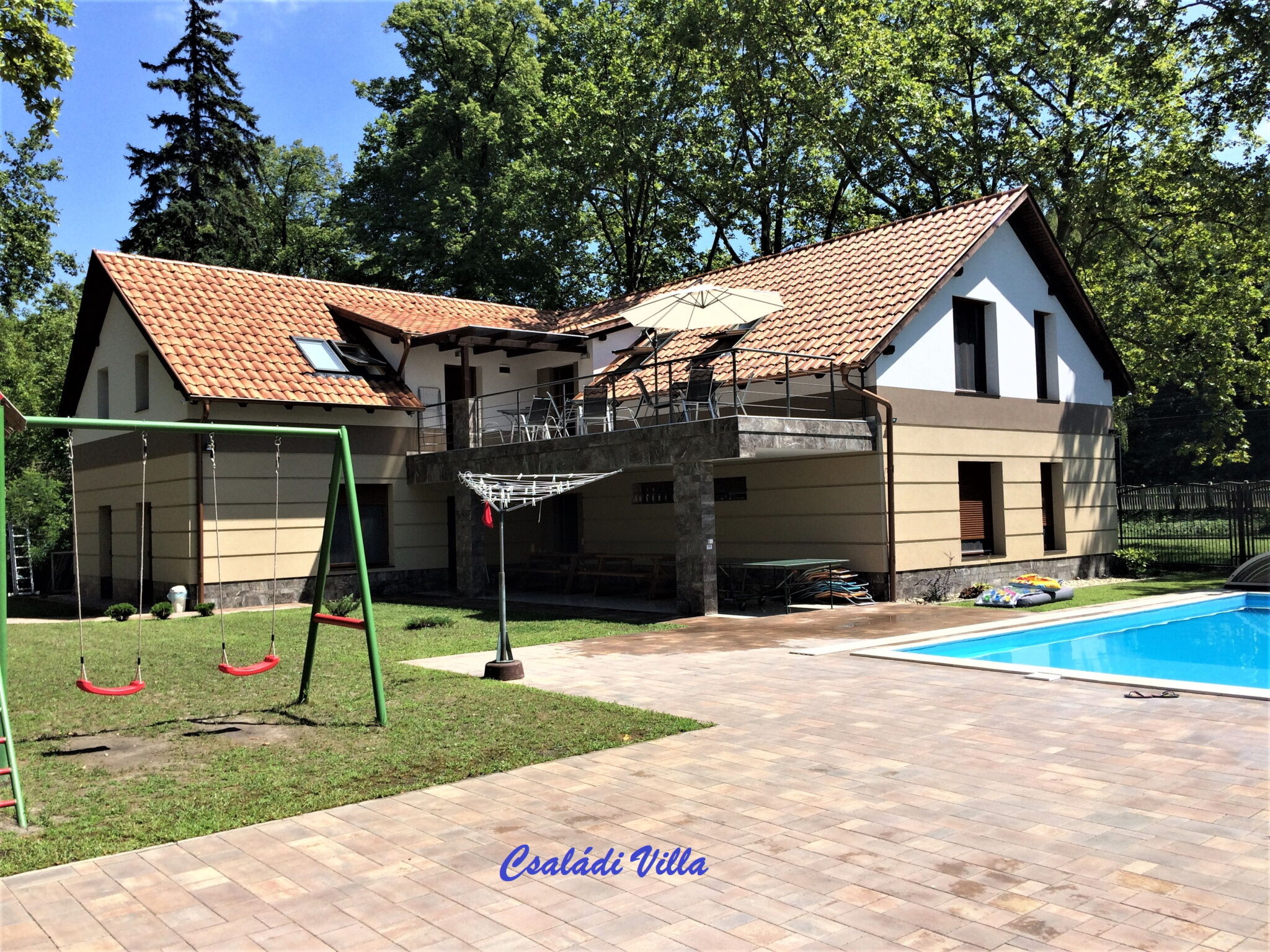 Csaladi Villa Balatonszemes
