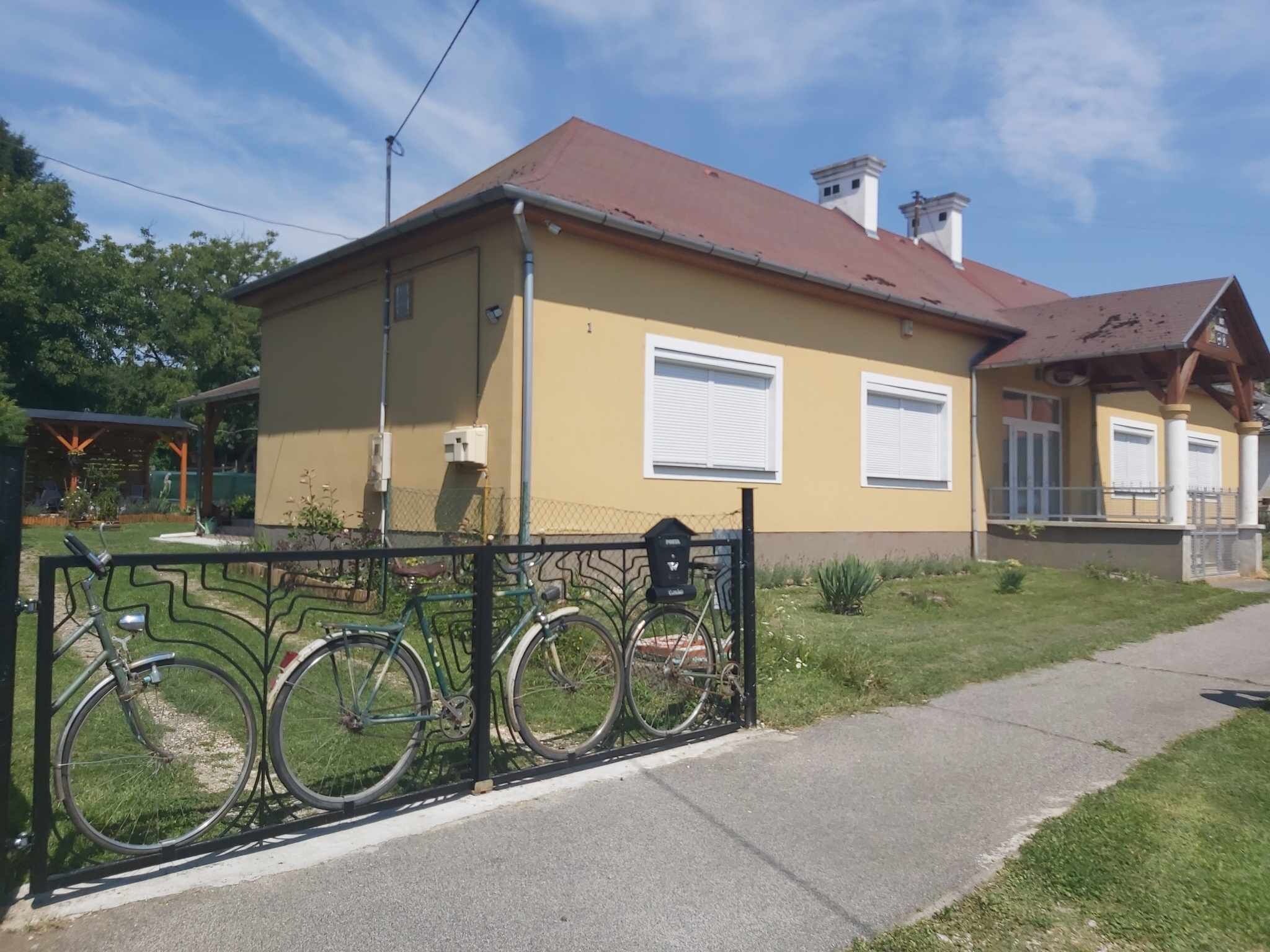 Liget Maganszallas Csornyefold