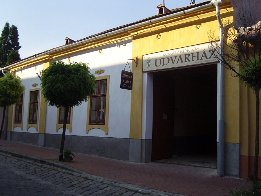 Rozmaringos Udvarhaz Dunafoldvar