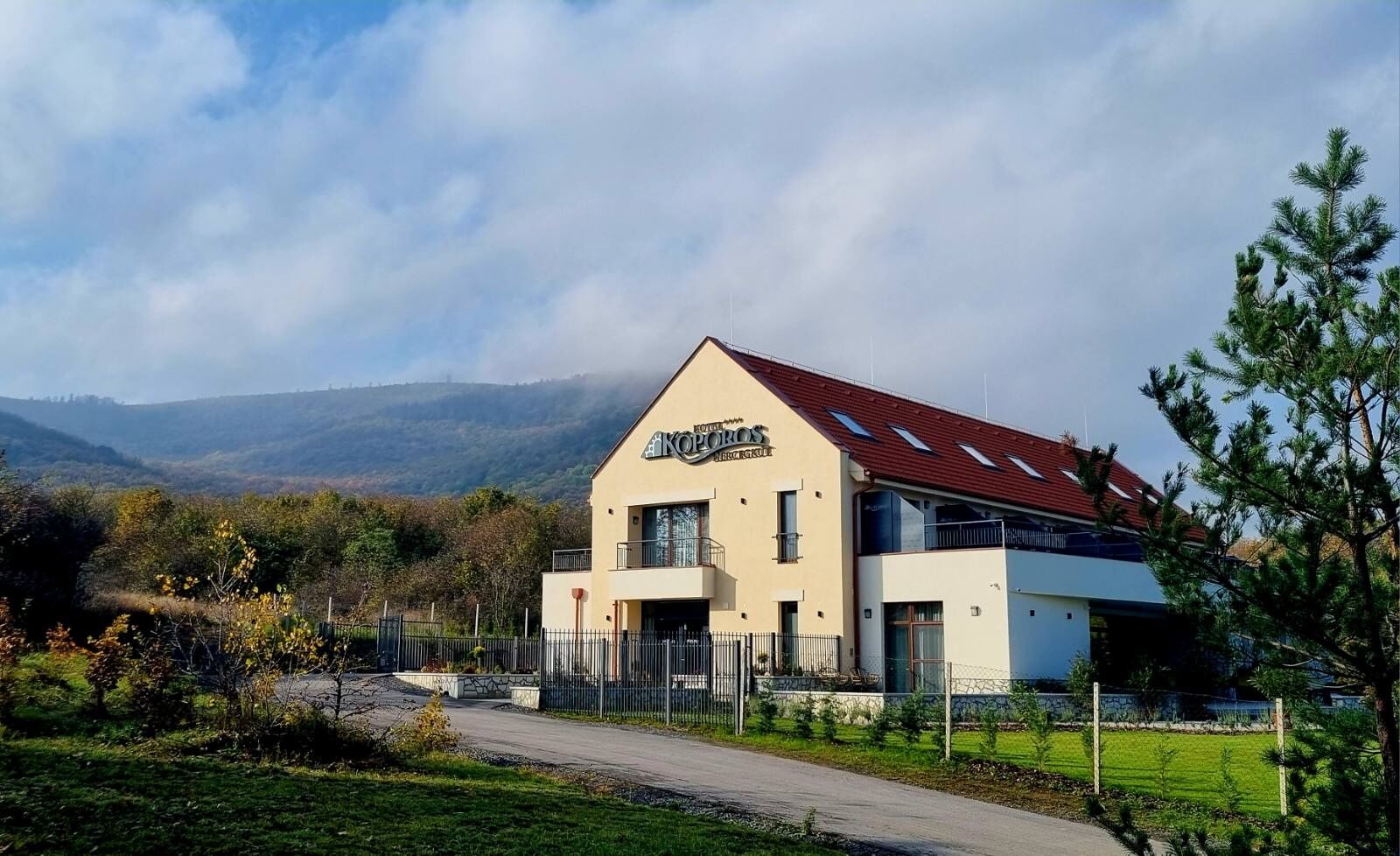 Hotel Koporos Hercegkut
