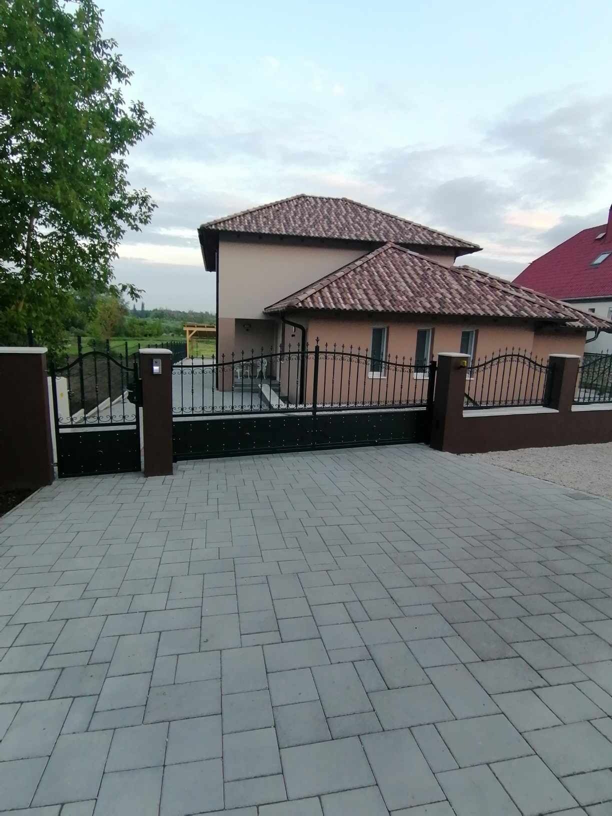 Villa Leona Udulohaz Gyenesdias