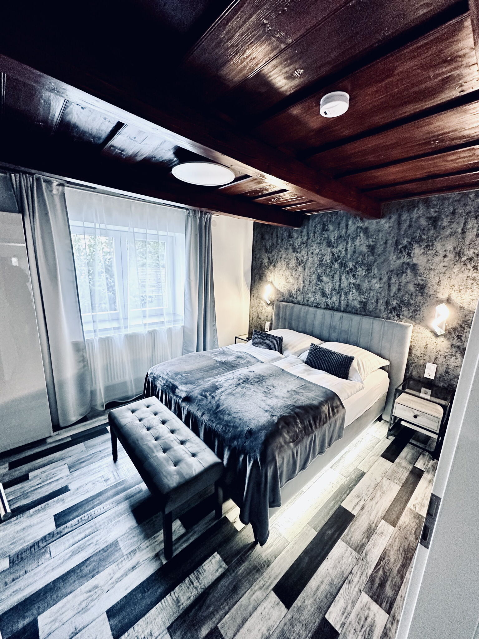 Trendy House 65 Karacsond