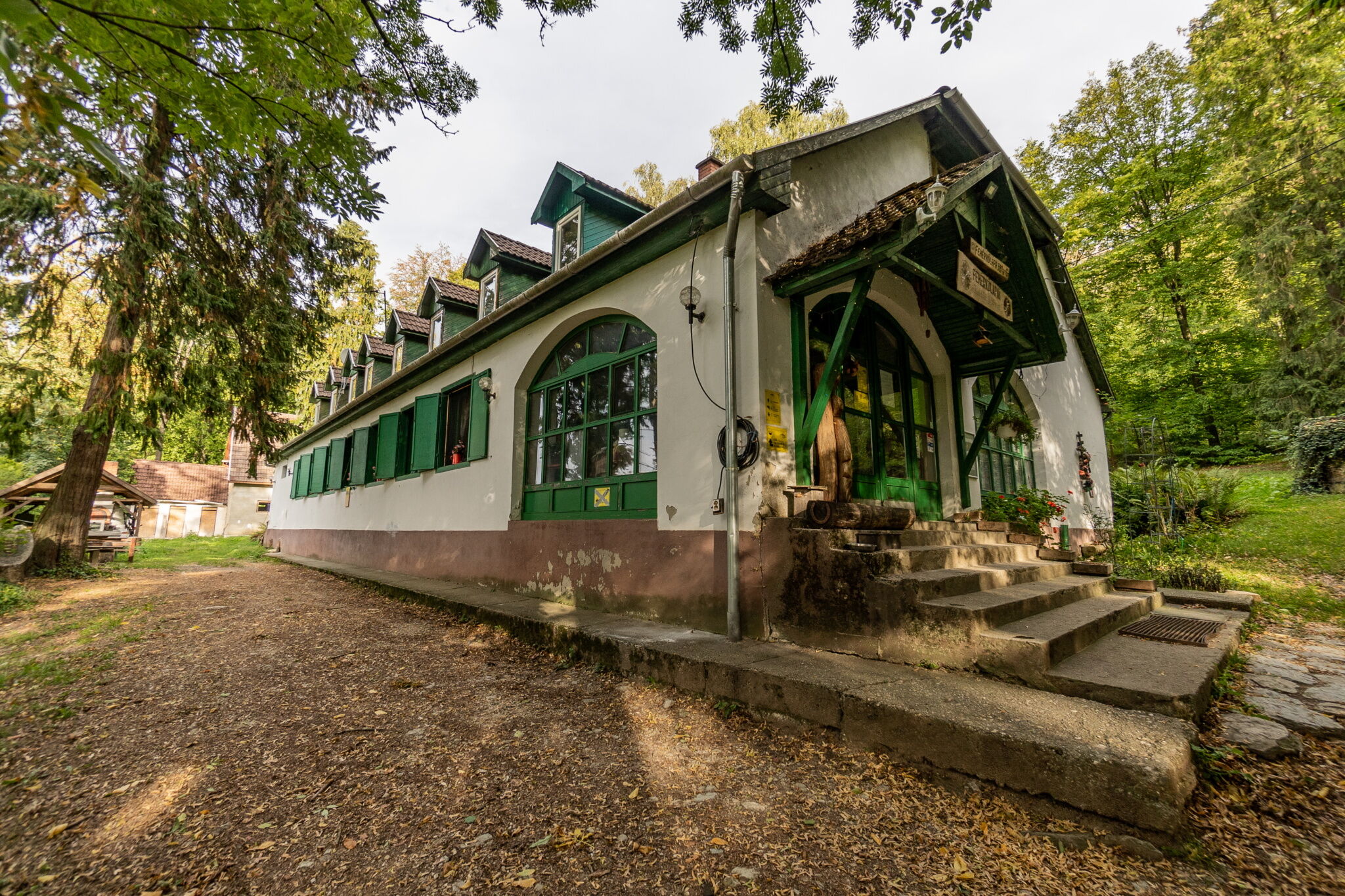 Feherkolapa Turistahaz Lillafured