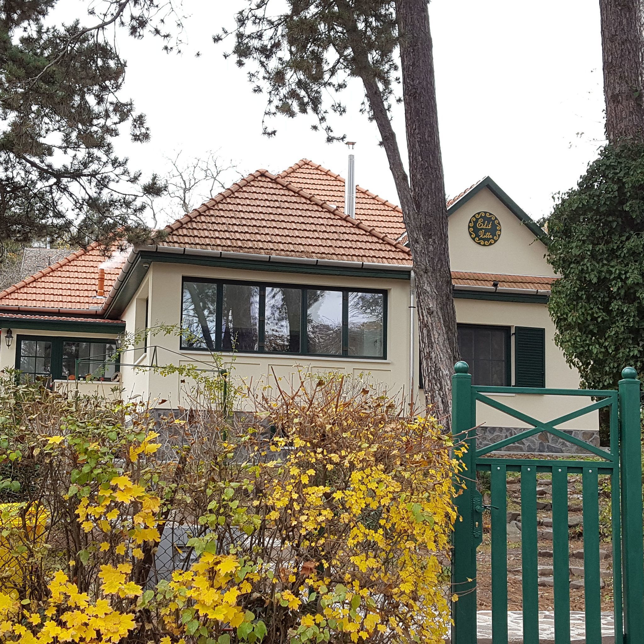 Edit Villa Matrafured
