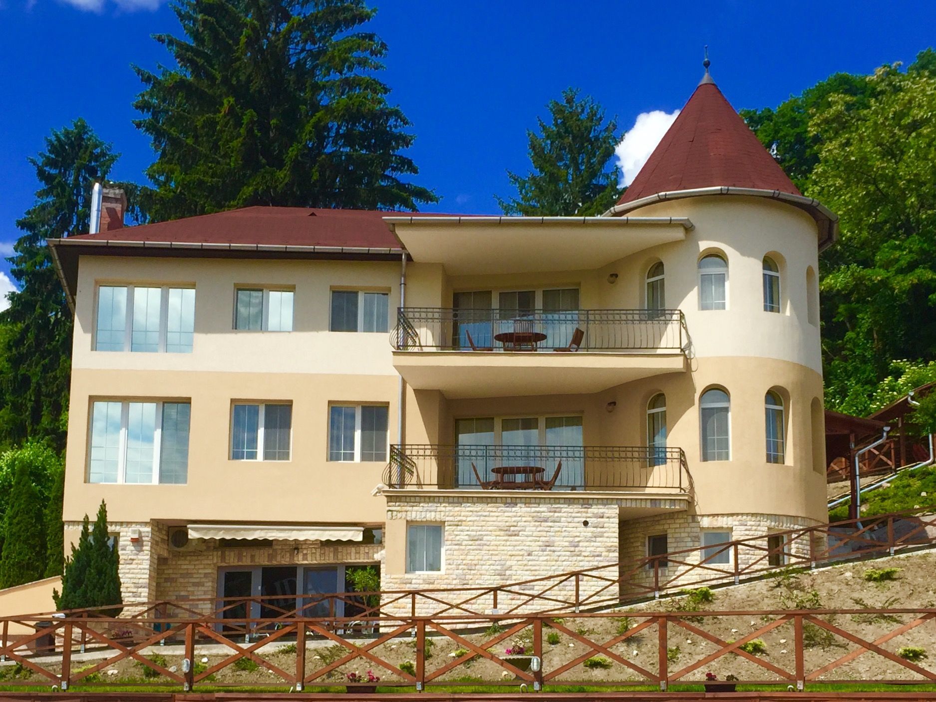 Holiday Villamerica Panzio Miskolctapolca