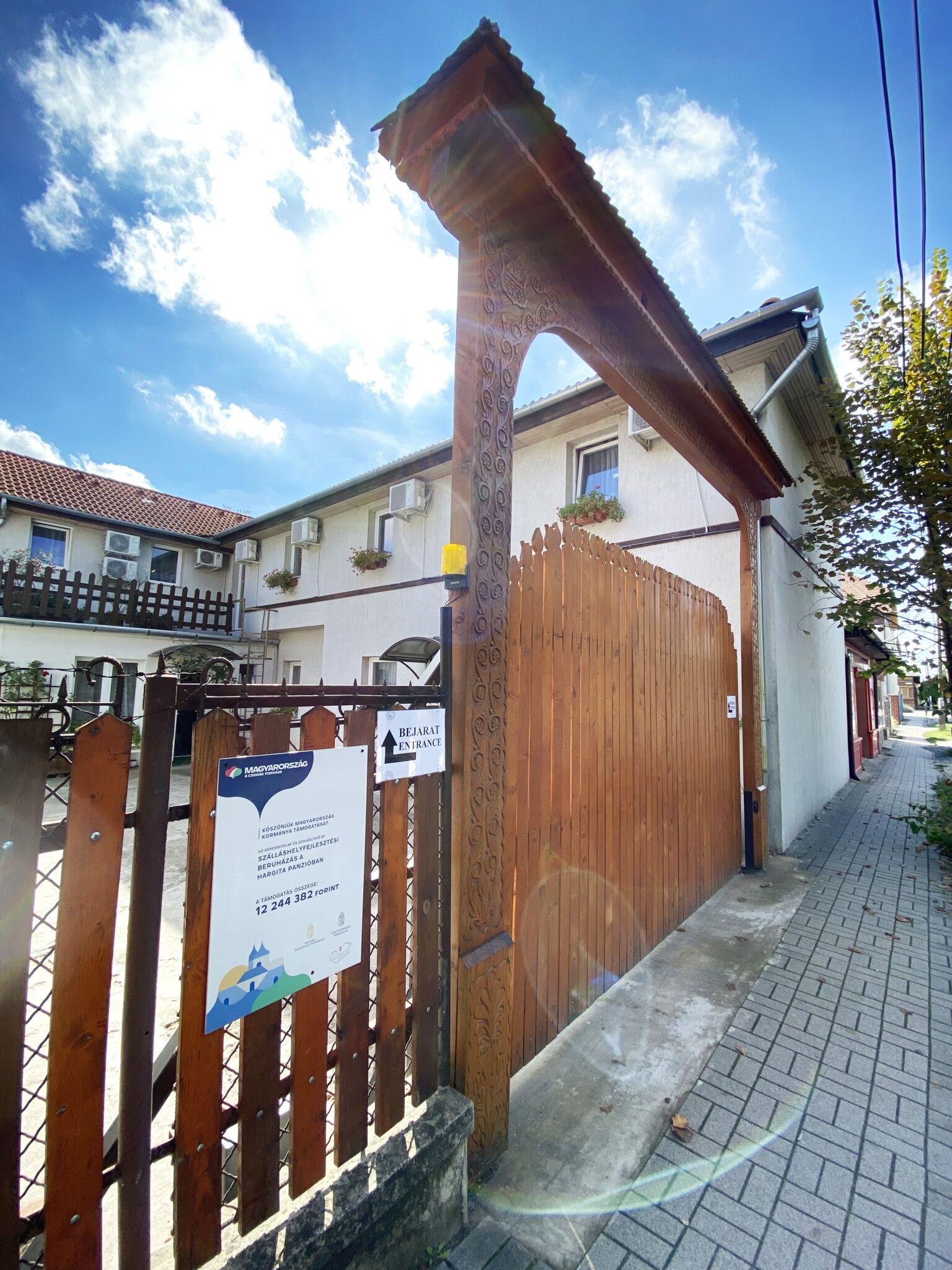 Hargita Panzio Vecses