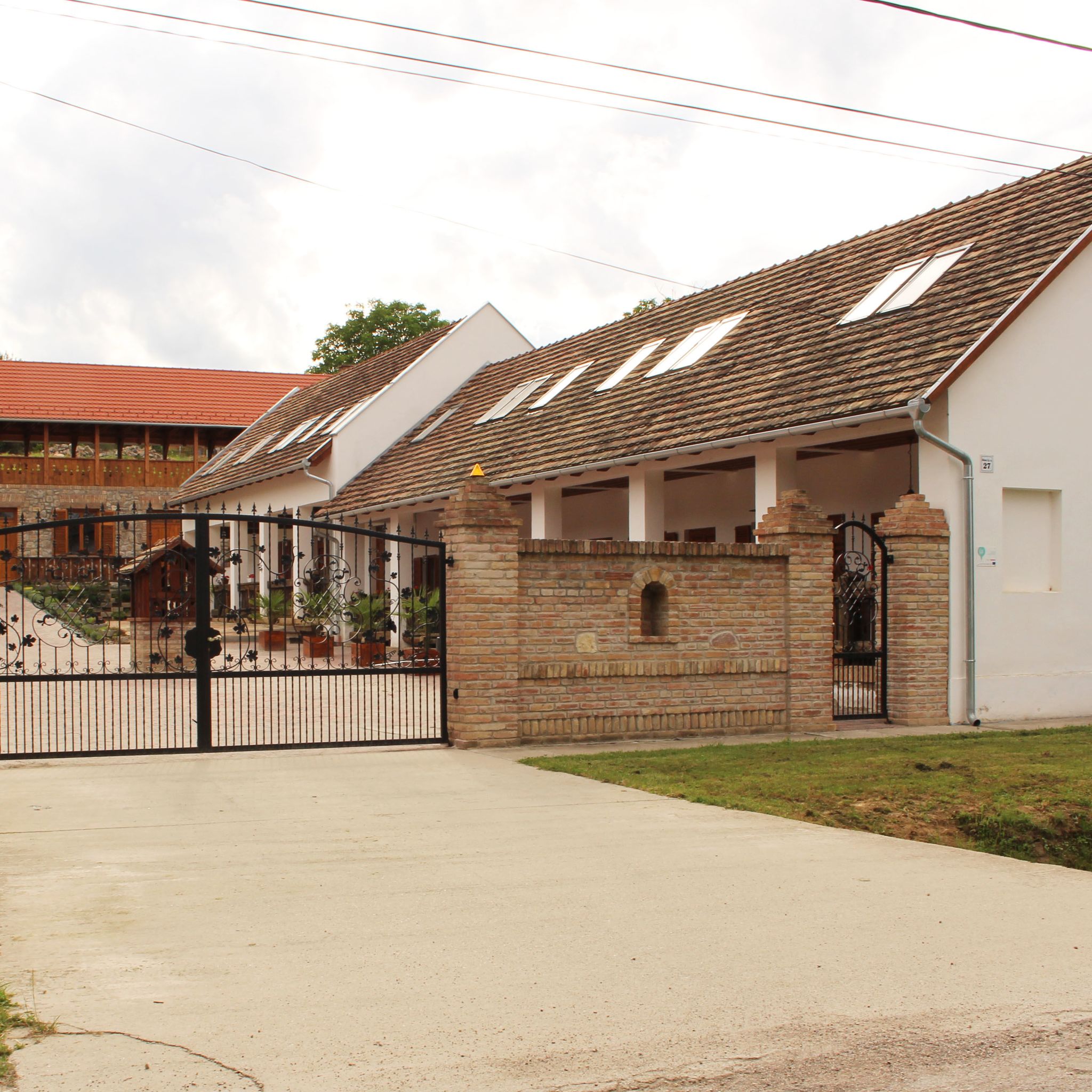 Hehl Pince Panzio Villany