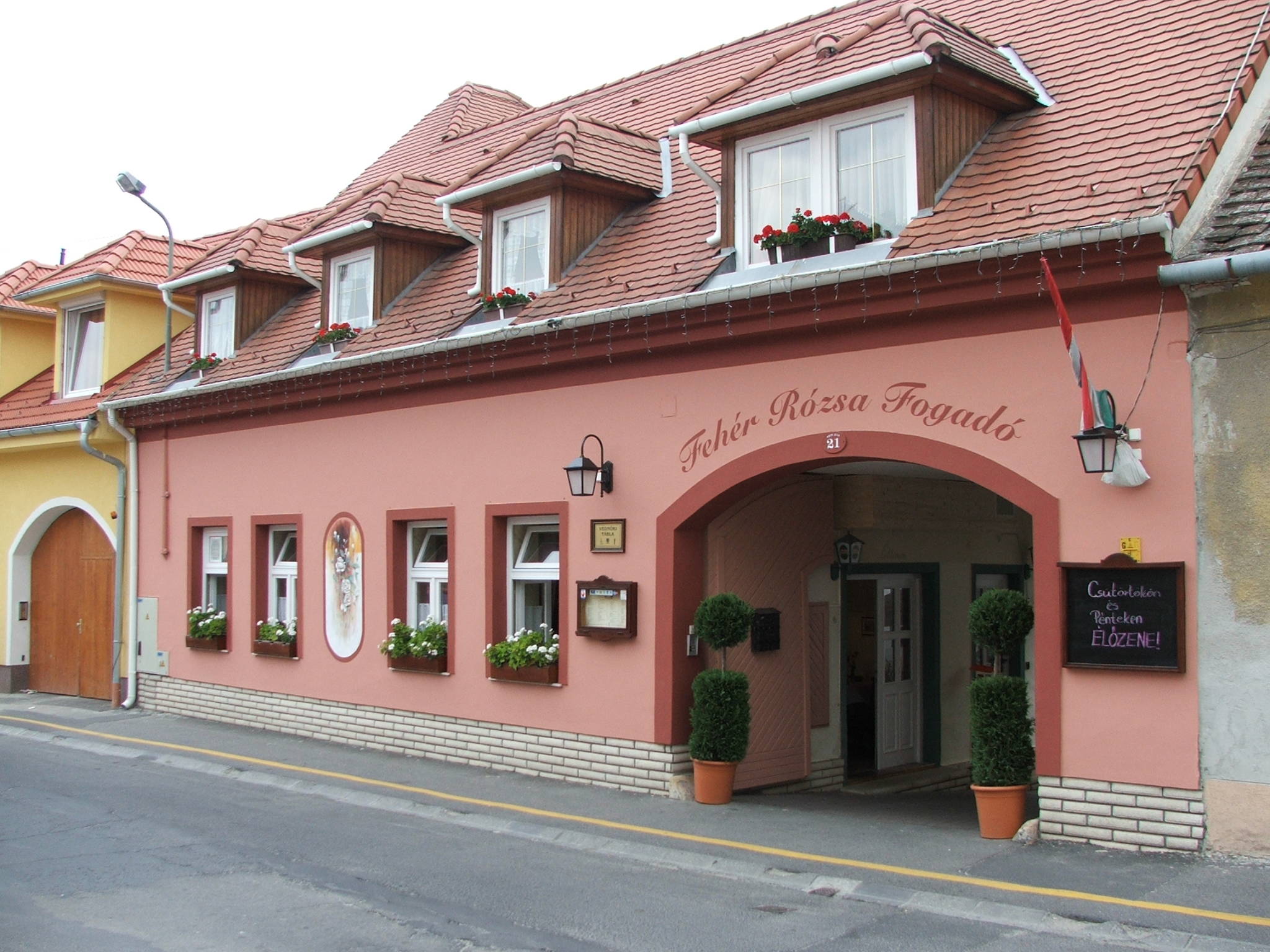 Feher Rozsa Fogado Sopron