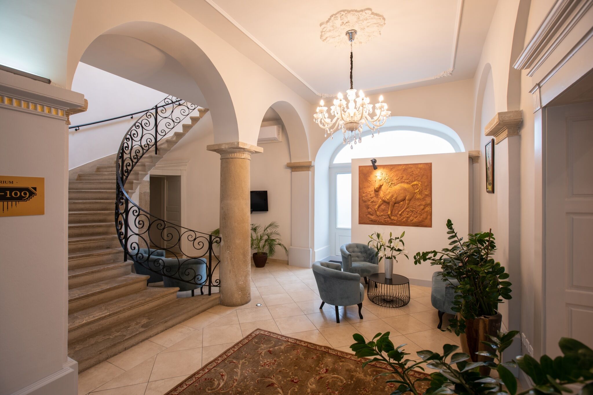 Atrium Rooms Cafe Sopron