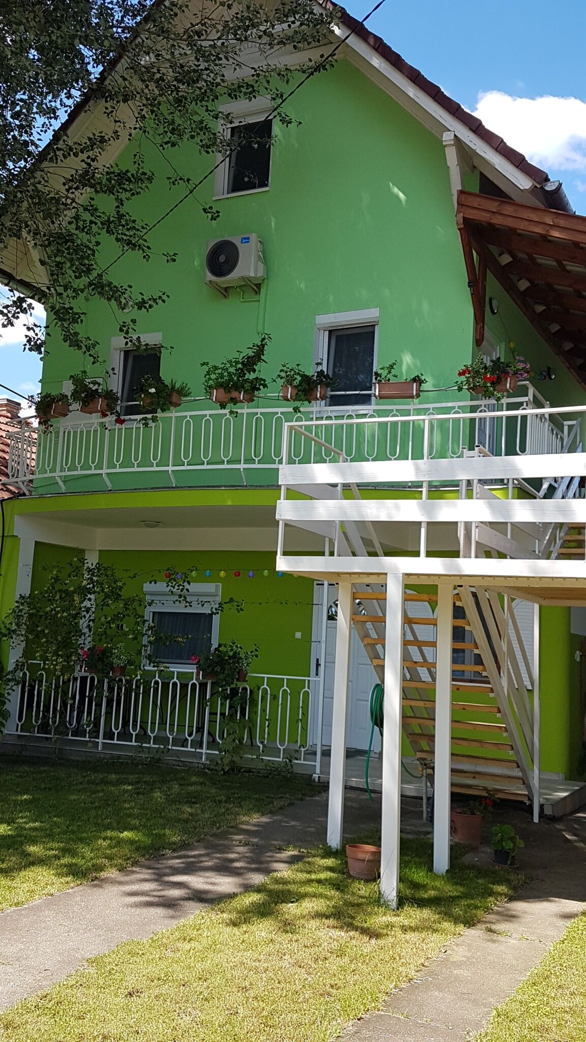 Zold Udulohaz Szeged